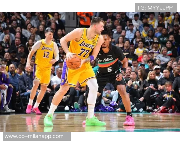 马刺终于打破对东契奇的14连败上次胜利已是2021年时光回溯