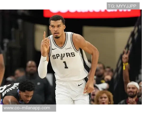 文班未随队出征步行者韧带无损伤但短期内将缺席多场比赛