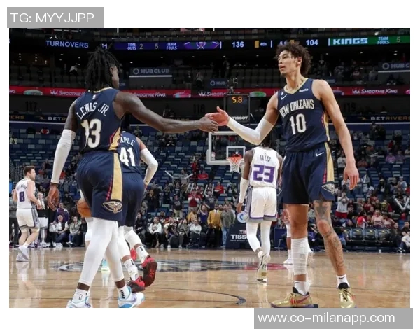 鹈鹕对琼斯和墨菲的交易要价曝光引发关注 鹈鹕对琼斯和墨菲的交易要价曝光引发关注